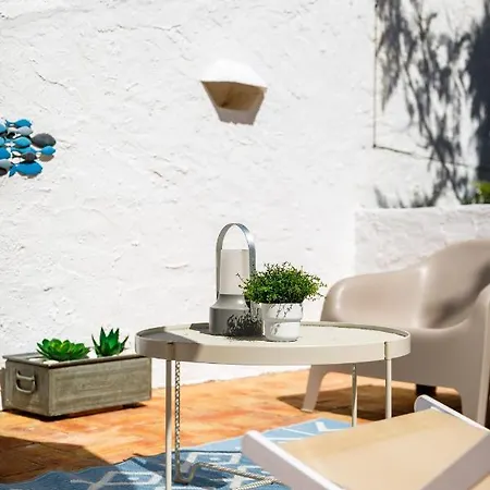 Pura Vida Falesia By The Portuguese Butler 알부페이라