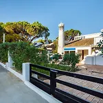Вилла Pura Vida Falesia By The Portuguese Butler Албуфейра